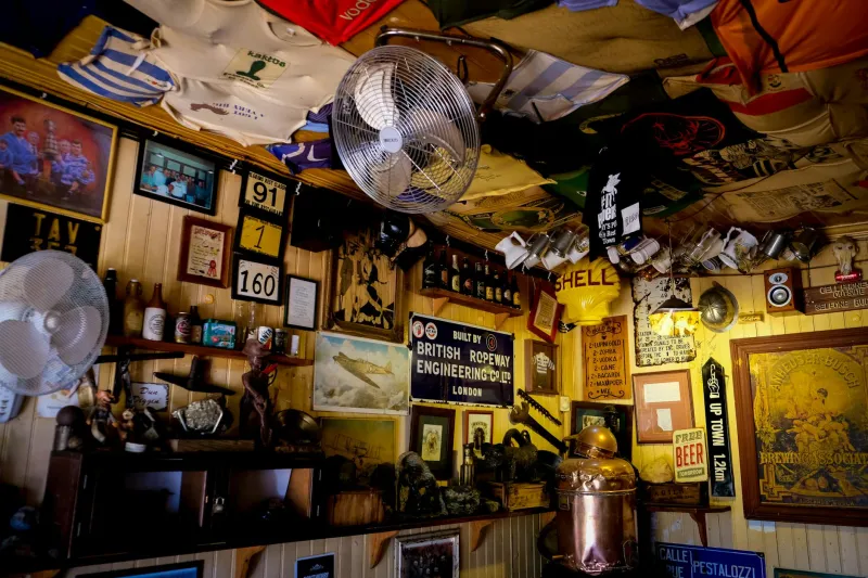 Coins, Community, and Controversy: How Britain's Pub Jukeboxes Shaped Musical Democracy