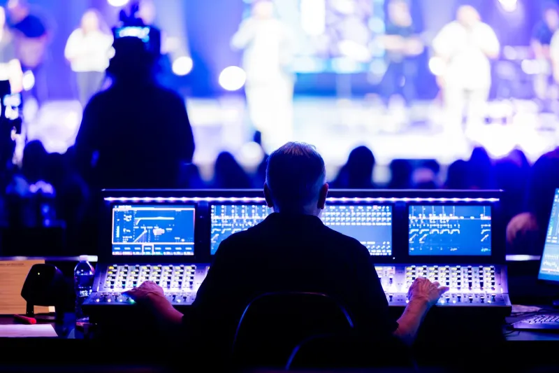 In the Dark: The Lighting Engineers Who Give Britain's Live Music Its Soul