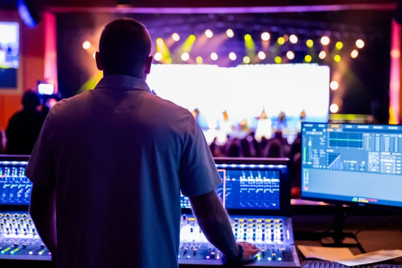 The Person in the Dark: Britain's Live Lighting Designers Deserve a Proper Bow